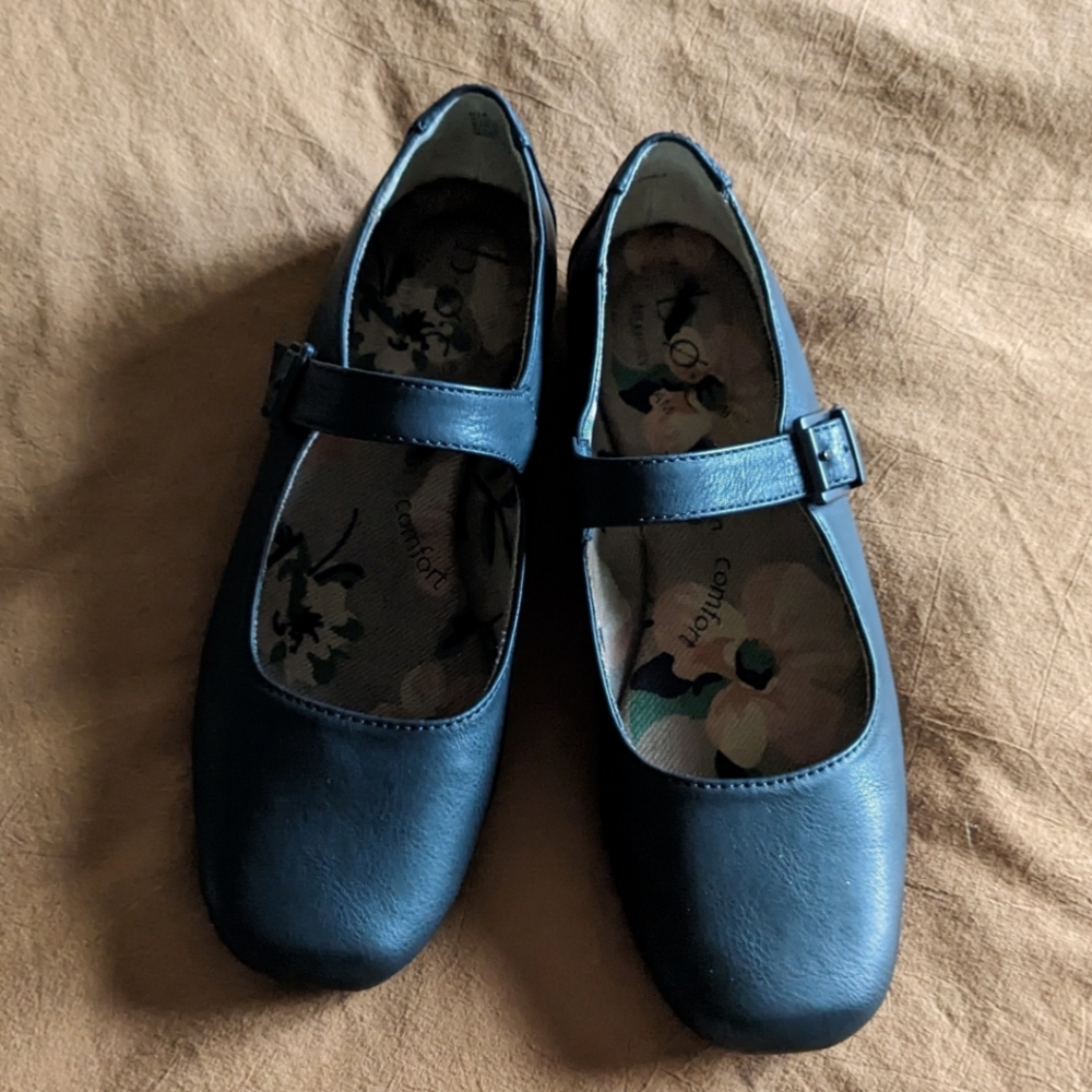 Mary Jane ballet flats